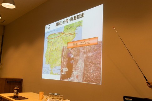 山崎蒸留所セミナー スパニッシュオークの選別